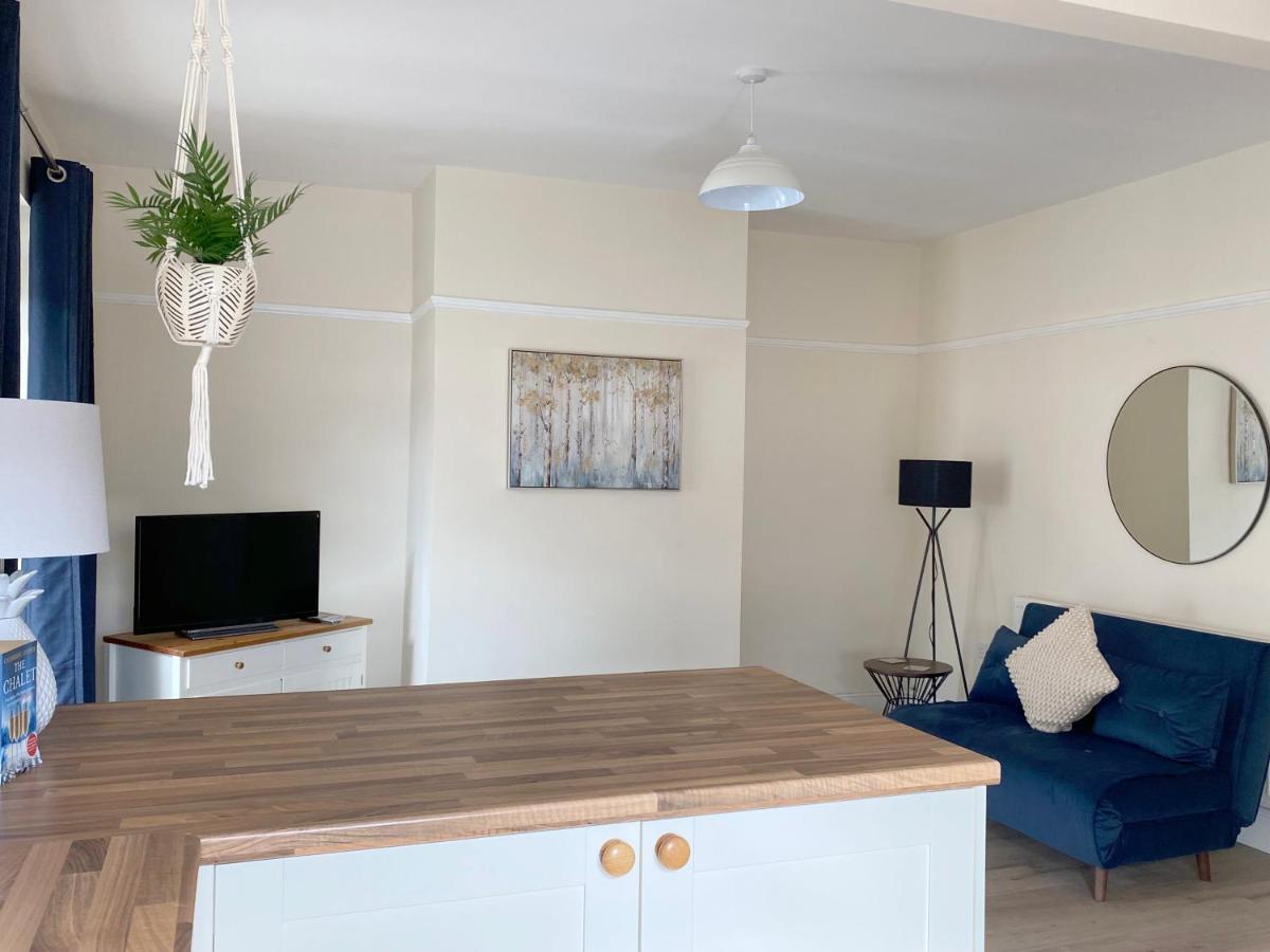 1 Ashford Road Guesthouse Redhill  Zewnętrze zdjęcie