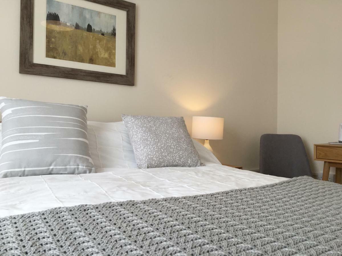 1 Ashford Road Guesthouse Redhill  Zewnętrze zdjęcie
