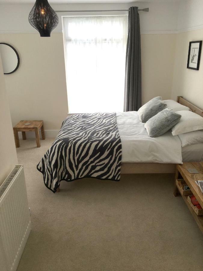 1 Ashford Road Guesthouse Redhill  Zewnętrze zdjęcie