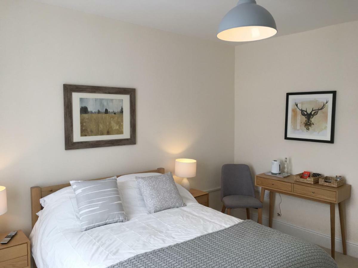 1 Ashford Road Guesthouse Redhill  Zewnętrze zdjęcie